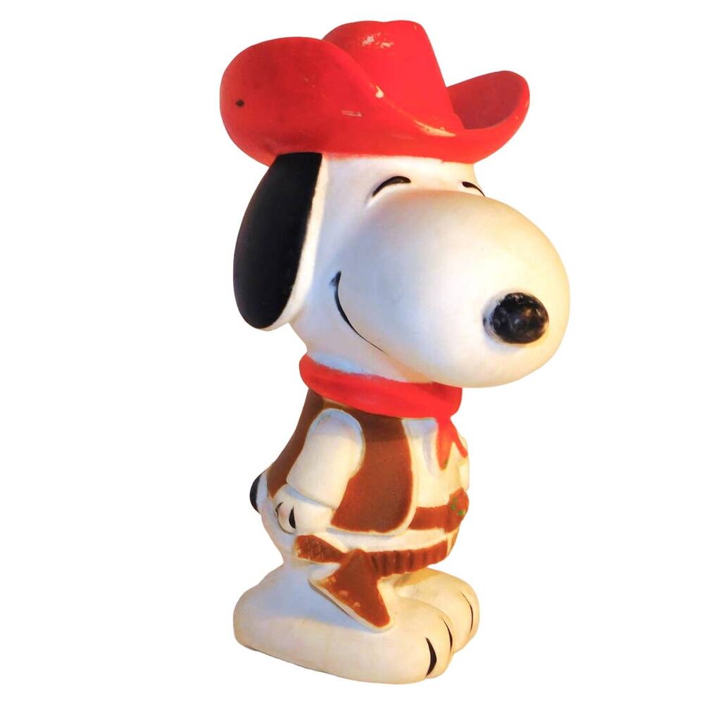 5.5" 60s Vintage Rubber Sheriff Snoopy 1958-1966 United Feature Syndicate Inc.